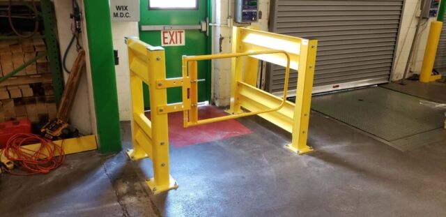 Self-closing industrial safety swing gate scg-w-y